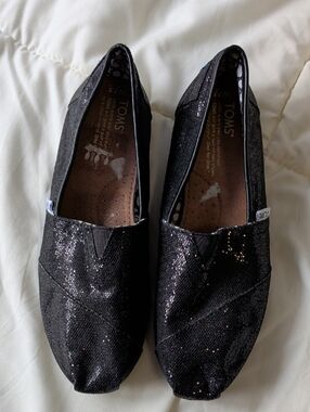 Sparkly Tom's. Size 7.5.